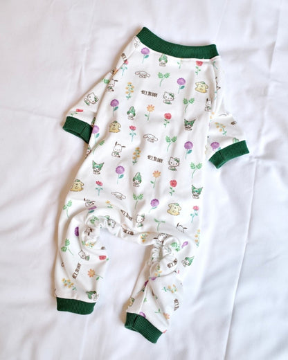 12/5発売【SANRIO CHARACTERS】総柄フラワーロンパース - HEY,BUDDY