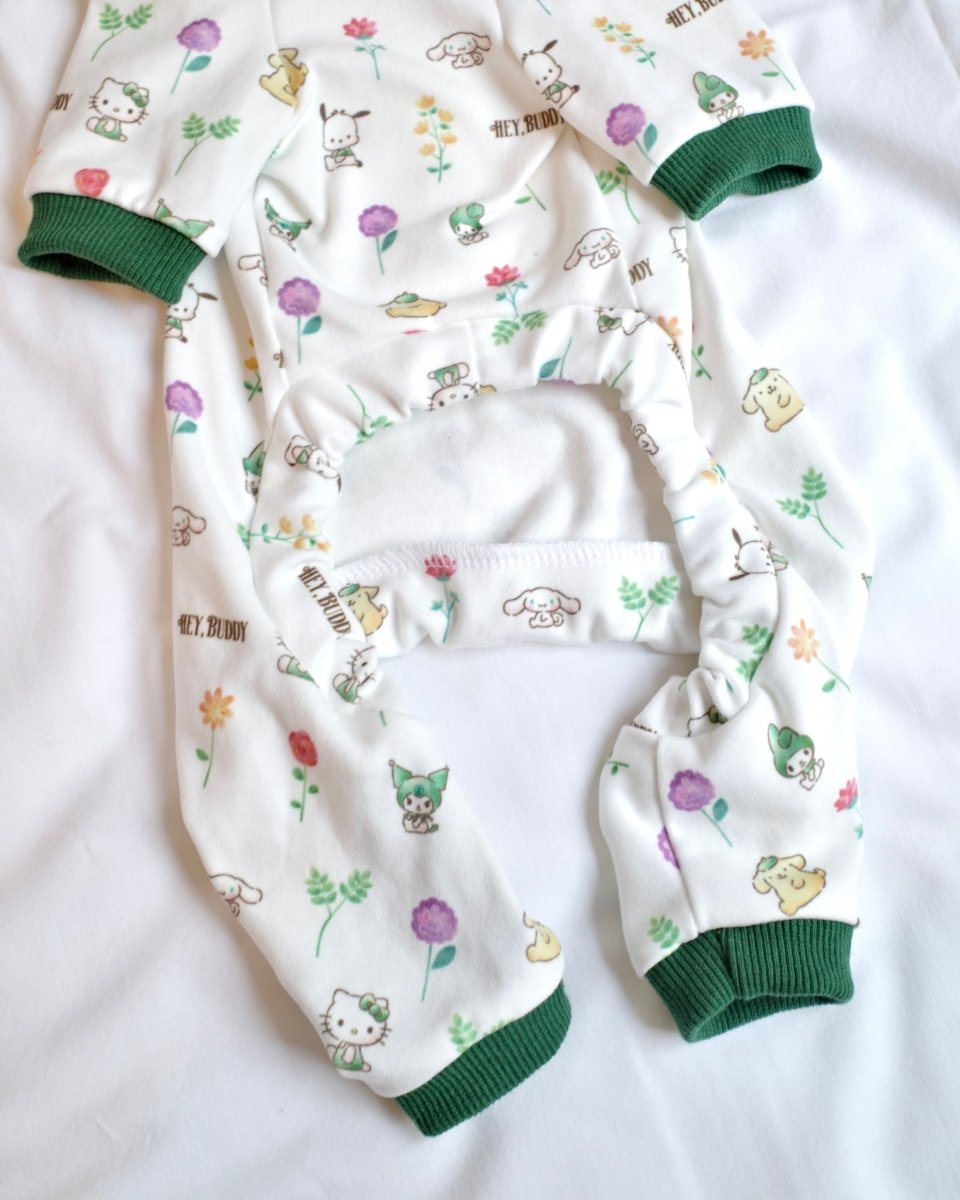 12/5発売【SANRIO CHARACTERS】総柄フラワーロンパース - HEY,BUDDY