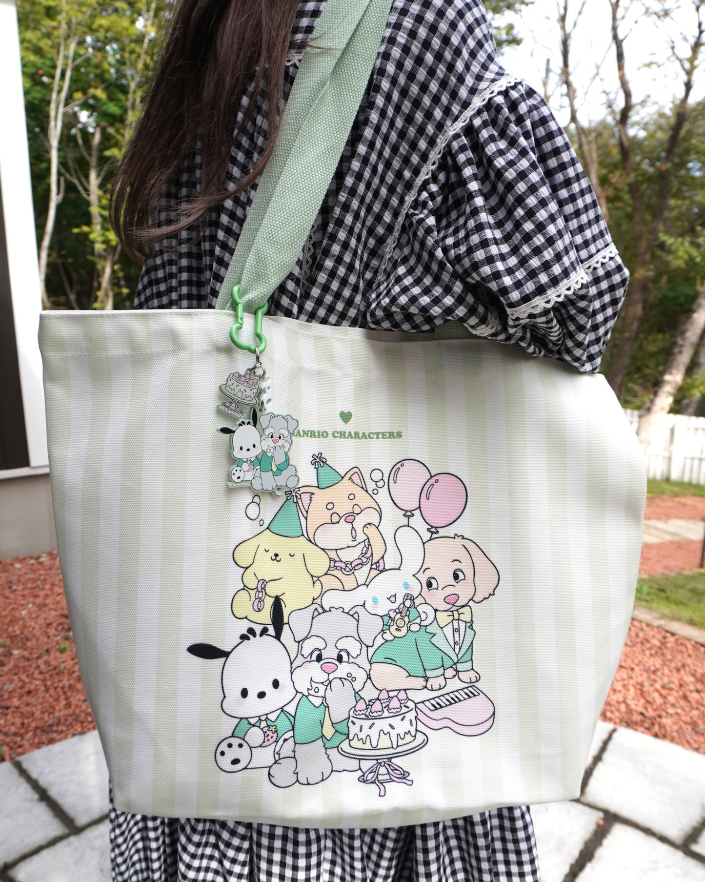 ＜予約＞【SANRIO CHARACTERS】DOG PARTY アクリルキーホルダー
