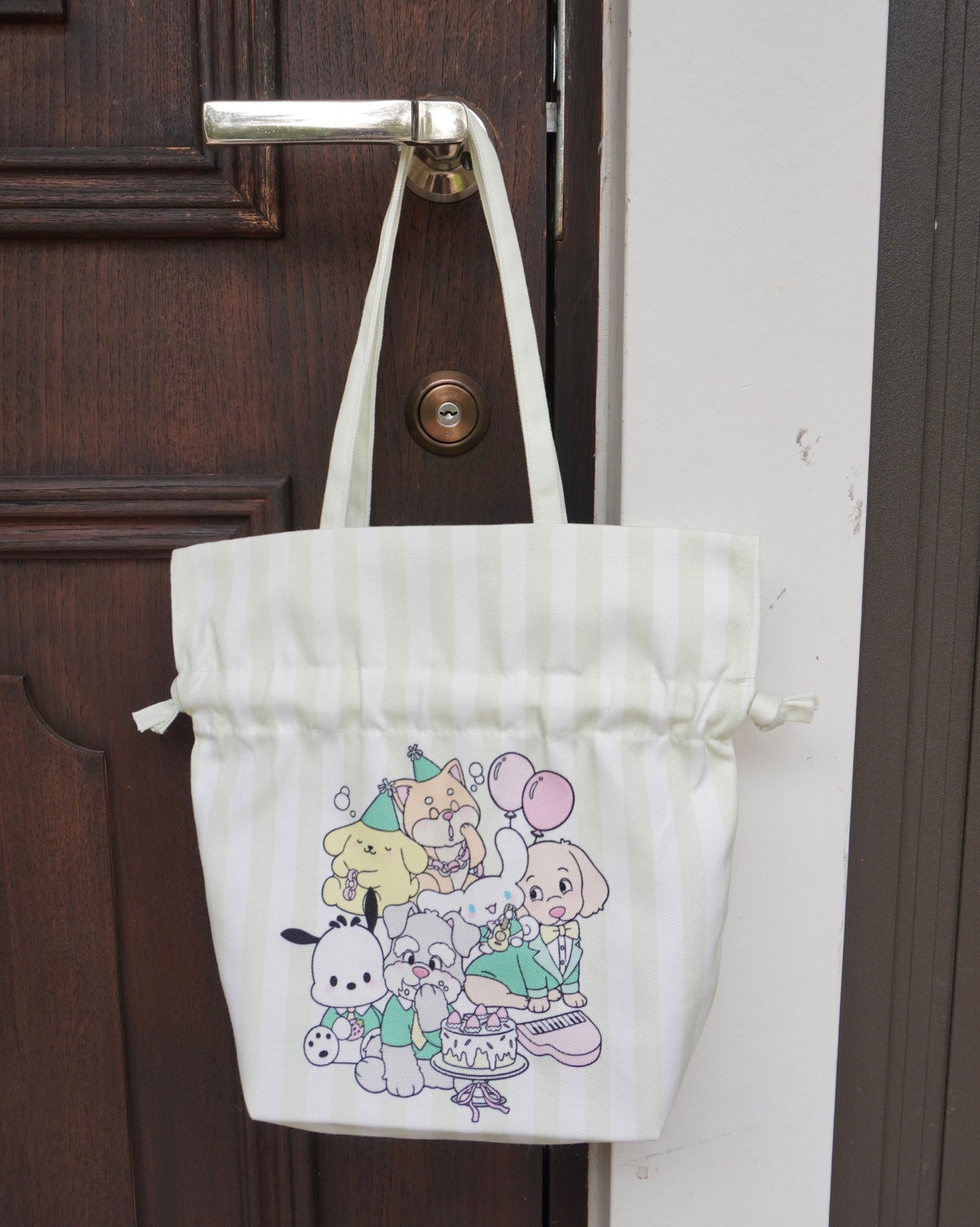 ＜予約＞【SANRIO CHARACTERS】DOG PARTY 巾着バッグ