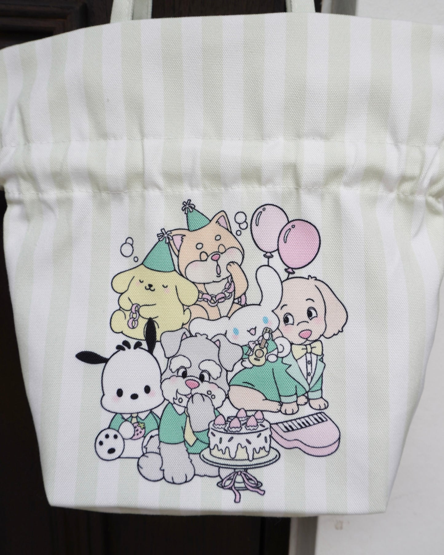 ＜予約＞【SANRIO CHARACTERS】DOG PARTY 巾着バッグ
