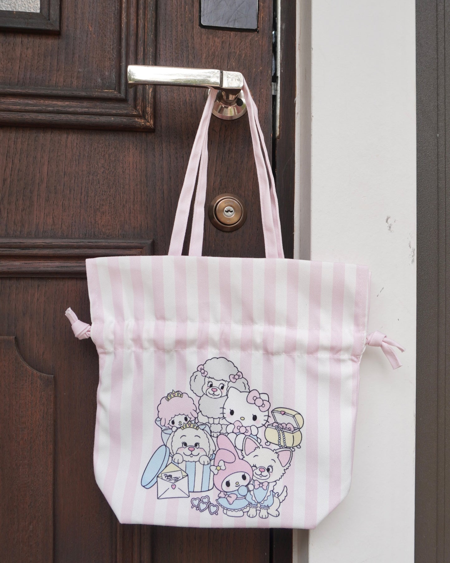 ＜予約＞【SANRIO CHARACTERS】DOG PARTY 巾着バッグ
