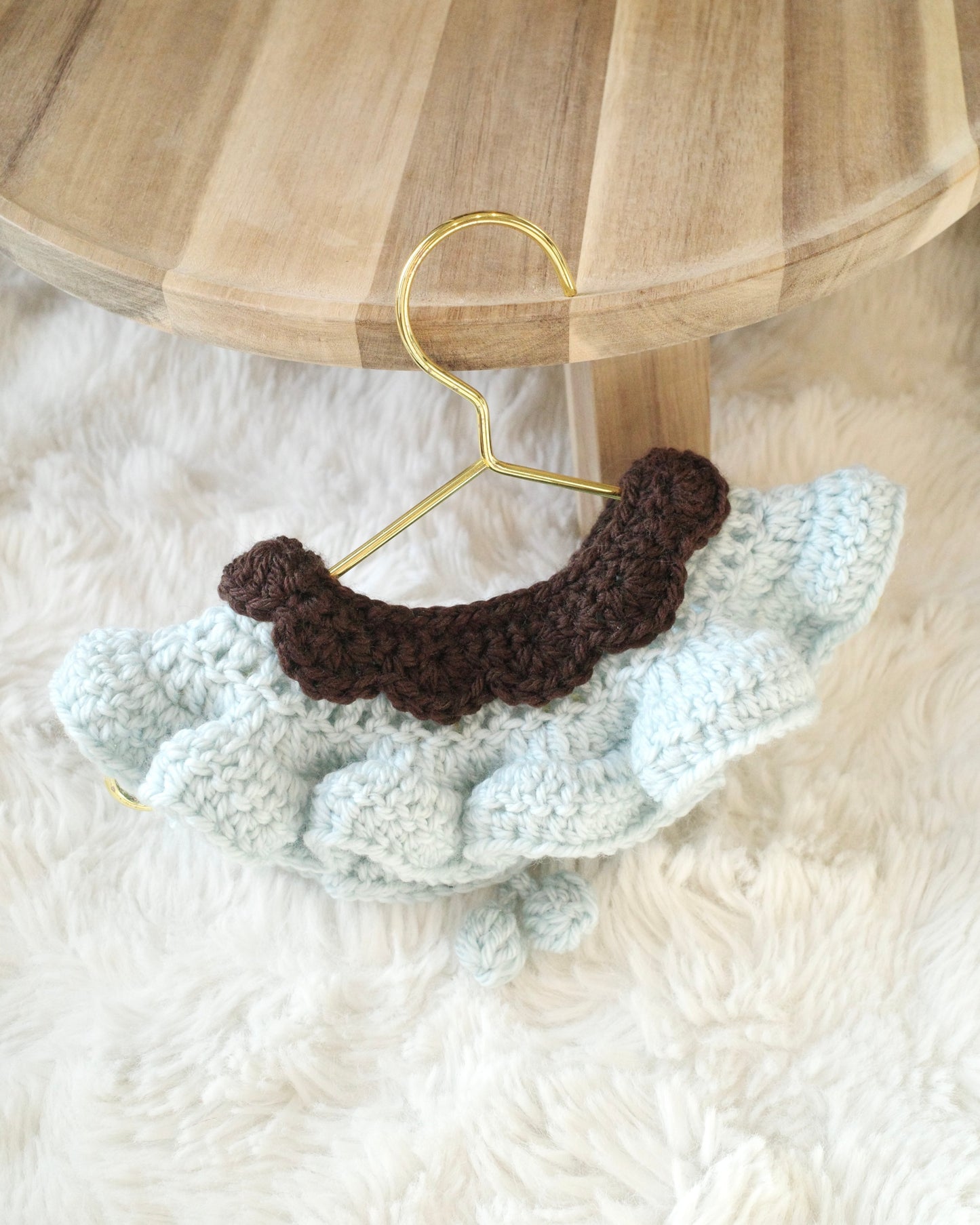 ＜新カラー追加＞襟付きホイップケープ