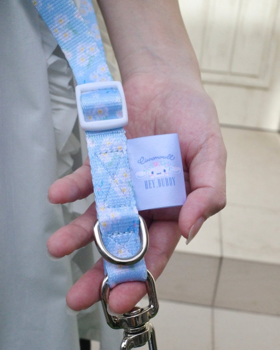 【CINNAMOROLL】flower shoulder leash - HEY,BUDDY