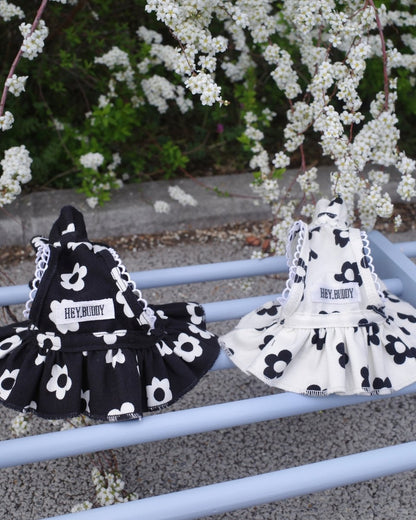 monotone flower bonnet - HEY,BUDDY