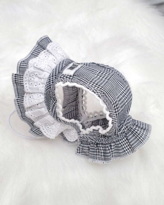 Image trad lace bonnet